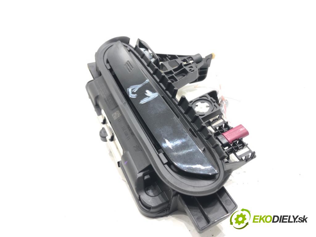 BMW X1 (U11) 2022-2025    s-drive 2.0i 115kW [156KM] BENZYNA  Kľučka vonkajšia ľavy predný 5A68ED5