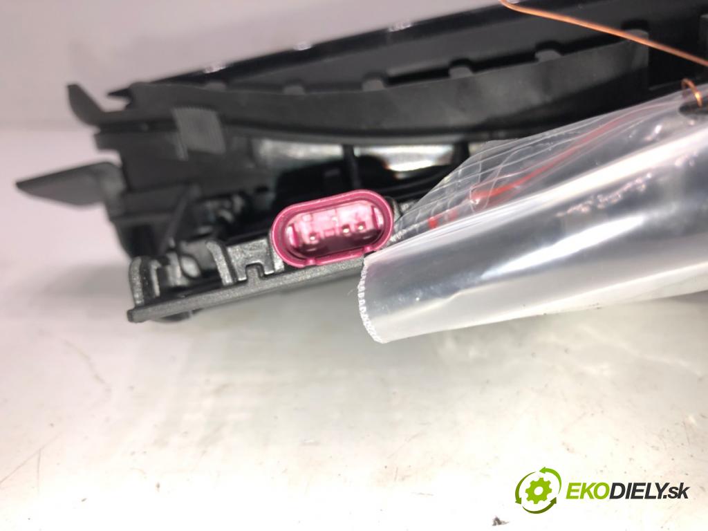 BMW X1 (U11) 2022-2025    s-drive 2.0i 115kW [156KM] BENZYNA  Kľučka vonkajšia ľavy predný 5A68ED5