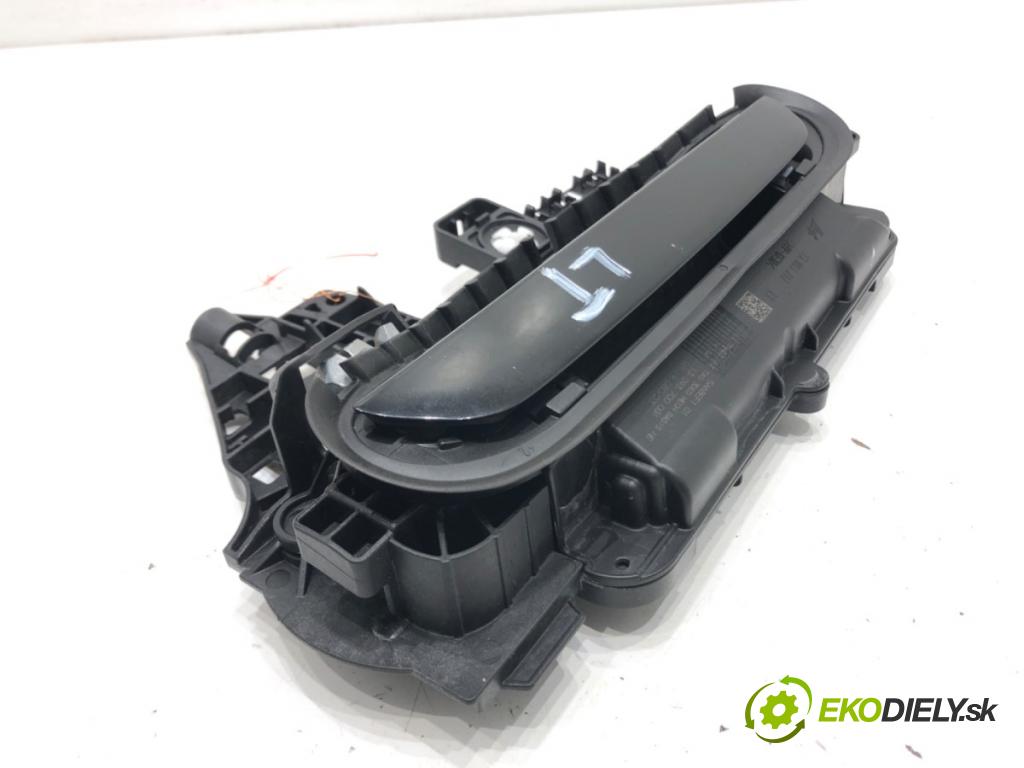 BMW X1 (U11) 2022-2025    s-drive 2.0i 115kW [156KM] BENZYNA  Kľučka vonkajšia ľavy zad 5A68EF1