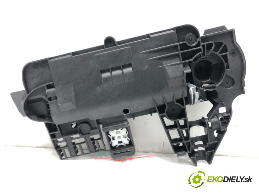 BMW X1 (U11) 2022-2025    s-drive 2.0i 115kW [156KM] BENZYNA  Kľučka vonkajšia pravy zad 5A68EF2