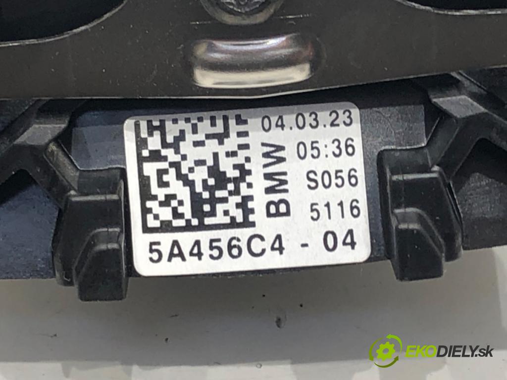 BMW X1 (U11) 2022-2025    s-drive 2.0i 115kW [156KM] BENZYNA  zpětné zrcátko vnitřní 5A456C4 (Světla vnitřní)