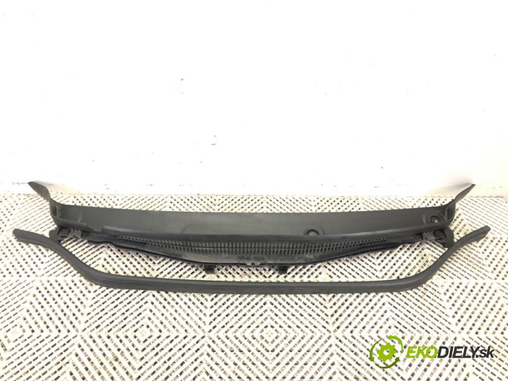 BMW X1 (U11) 2022-2025    s-drive 2.0i 115kW [156KM] BENZYNA  Torpédo, plast pod čelné okno 9478651 (Torpéda)