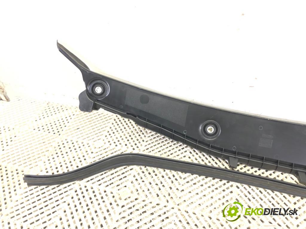 BMW X1 (U11) 2022-2025    s-drive 2.0i 115kW [156KM] BENZYNA  Torpédo, plast pod čelné okno 9478651 (Torpéda)