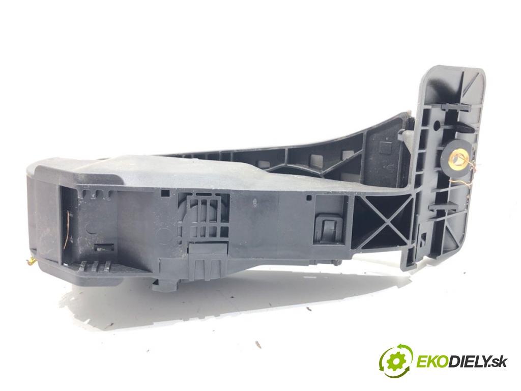 BMW X1 (U11) 2022-2025    s-drive 2.0i 115kW [156KM] BENZYNA  Potenciometer plynu 6889824 (Pedále)