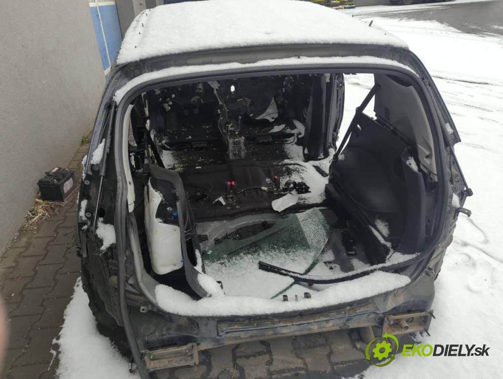 KIA SPORTAGE III (SL) 2009 - 2022    1.6 GDI 99 kW [135 KM] benzyna 2011 - 2022  KAROSERIA ČTVRŤÁK blatník zadní část levý pravý práh střecha PODŁUŻNICA