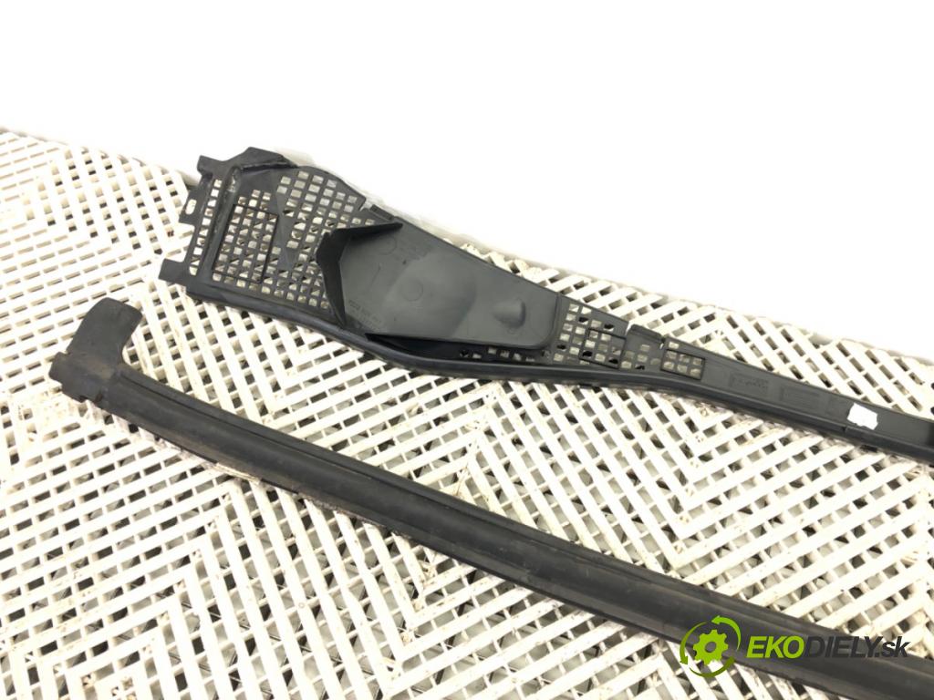 DACIA DUSTER (HS_) 2010 - 2018    1.6 16V LPG 77 kW [105 KM] Benzyna / gaz samochodowy (LPG) 2011 - 2018  Torpédo, plast pod čelné okno 8200294316 (Torpéda)