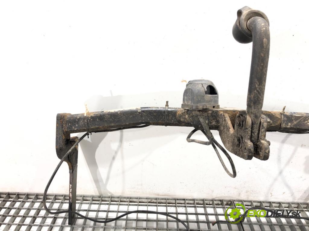 DACIA DUSTER (HS_) 2010 - 2018    1.6 16V LPG 77 kW [105 KM] Benzyna / gaz samochodowy (LPG) 2011 - 2018  Hák tažné zařízení  (Tažná zařízení)