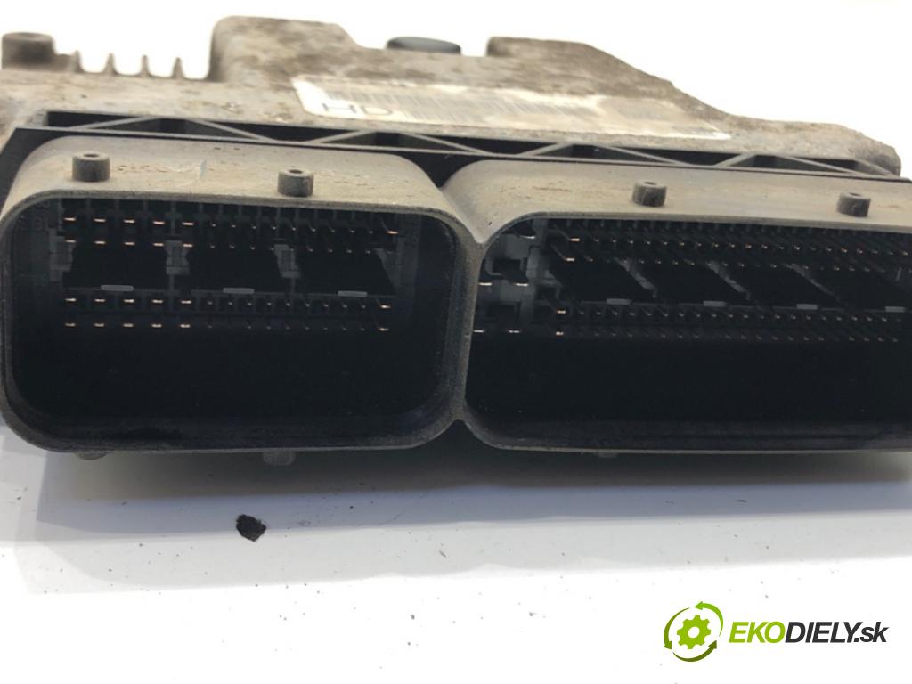 OPEL ZAFIRA B Nadwozie pełne/minivan (A05) 2005 - 2015    1.9 CDTI VAN (M75) 88 kW [120 KM] olej napędowy 2005 - 2015  riadiaca jednotka Motor 0281014452 (Riadiace jednotky)