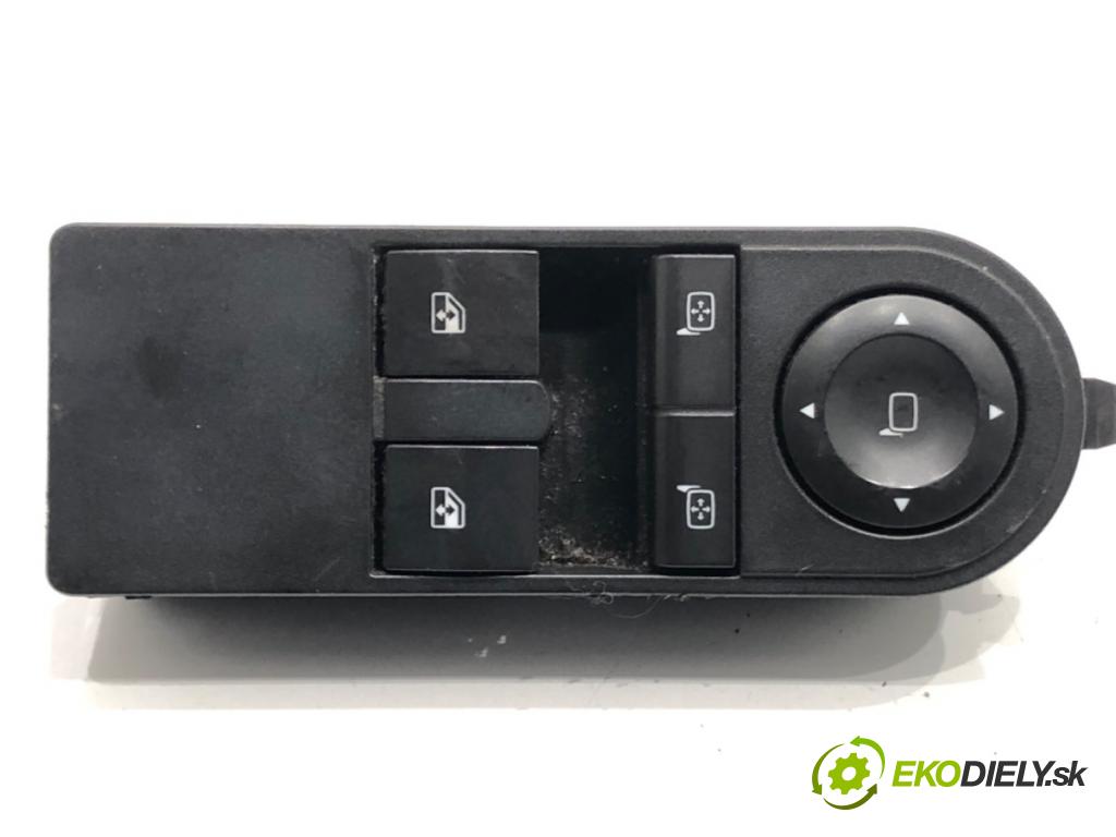 OPEL ZAFIRA B Nadwozie pełne/minivan (A05) 2005 - 2015    1.9 CDTI VAN (M75) 88 kW [120 KM] olej napędowy 2005 - 2015  Prepínač okien 13228706 (Prepínače, spínače, tlačidlá a ovládače kúrenia)
