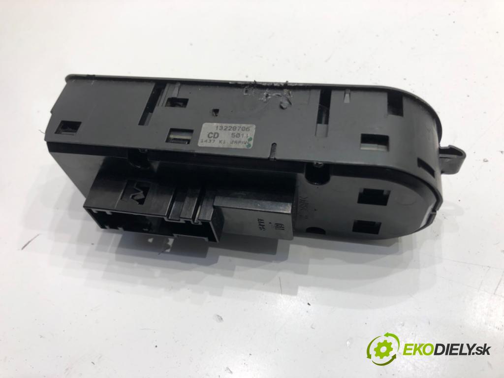 OPEL ZAFIRA B Nadwozie pełne/minivan (A05) 2005 - 2015    1.9 CDTI VAN (M75) 88 kW [120 KM] olej napędowy 2005 - 2015  Prepínač okien 13228706 (Prepínače, spínače, tlačidlá a ovládače kúrenia)