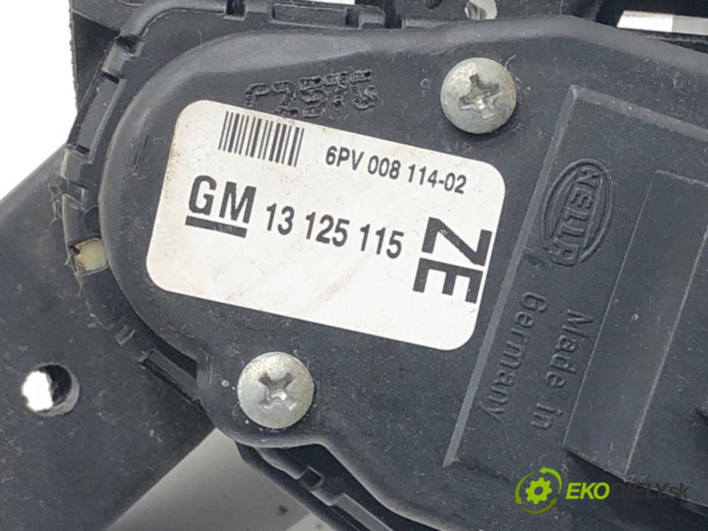 OPEL ZAFIRA B Nadwozie pełne/minivan (A05) 2005 - 2015    1.9 CDTI VAN (M75) 88 kW [120 KM] olej napędowy 2005 - 2015  Potenciometer plynu 13125115 (Pedále)