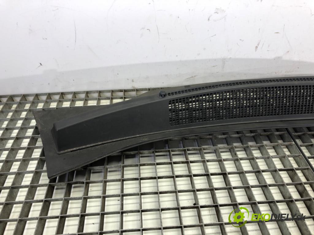 OPEL ZAFIRA B Nadwozie pełne/minivan (A05) 2005 - 2015    1.9 CDTI VAN (M75) 88 kW [120 KM] olej napędowy 2005 - 2015  Torpédo, plast pod čelné okno 13142034 (Torpéda)