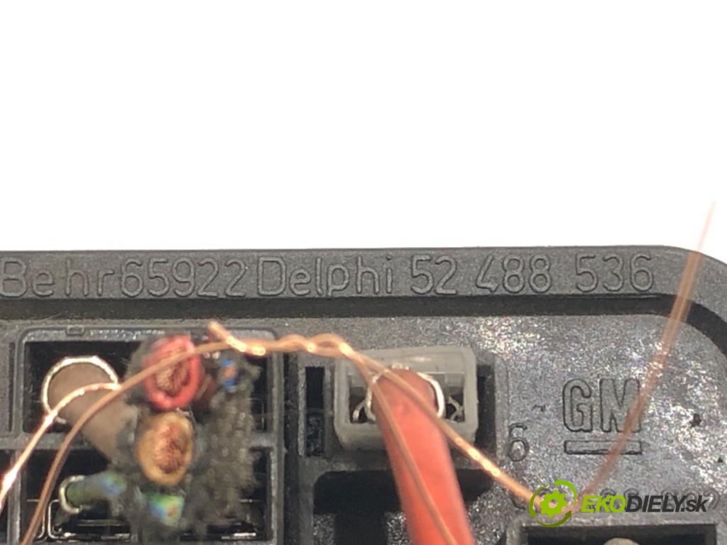 OPEL ZAFIRA B Nadwozie pełne/minivan (A05) 2005 - 2015    1.9 CDTI VAN (M75) 88 kW [120 KM] olej napędowy 2005 - 2015  Odpor, rezistor kúrenia vzduchu 90566802 (Odpory (rezistory) kúrenia)