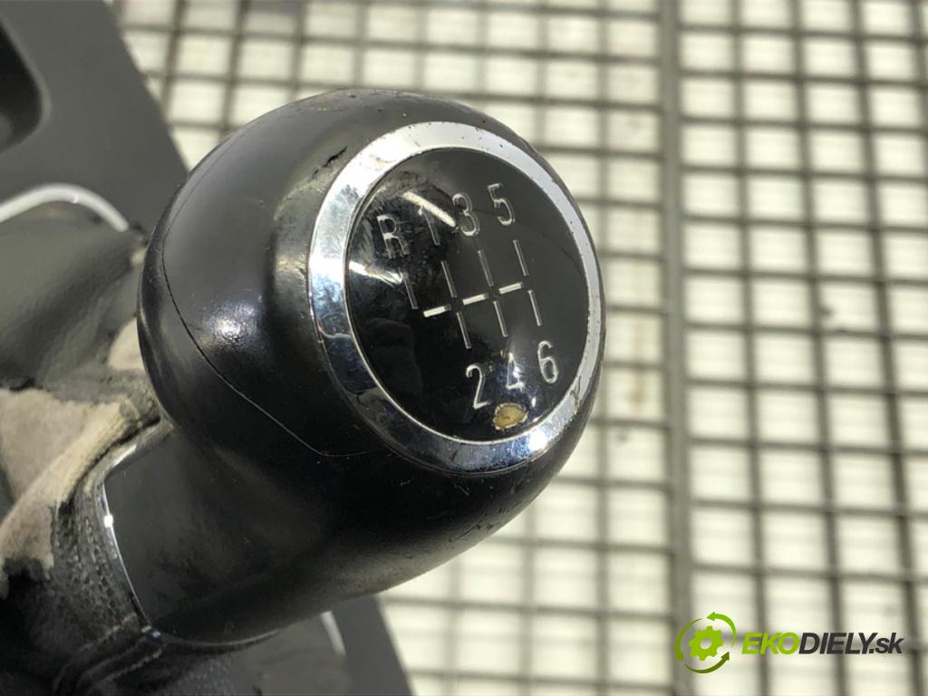 OPEL ZAFIRA B Nadwozie pełne/minivan (A05) 2005 - 2015    1.9 CDTI VAN (M75) 88 kW [120 KM] olej napędowy 2005 - 2015  Kulisa 55351959 (Rýchlostné páky / kulisy)