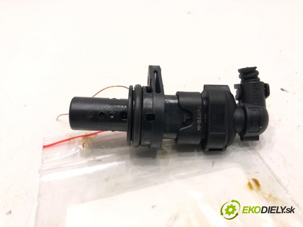 BMW X1 (U11) 2022-2025    s-drive 2.0i 115kW [156KM] BENZYNA  snímač pozice vačkového hřídele 8644374 (Snímače polohy kliky, vačky)