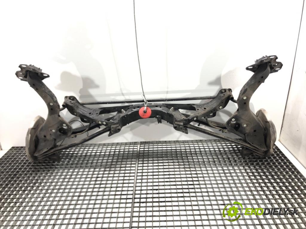 BMW X1 (U11) 2022-2025    s-drive 2.0i 115kW [156KM] BENZYNA  výztuha zadní část 6894202
