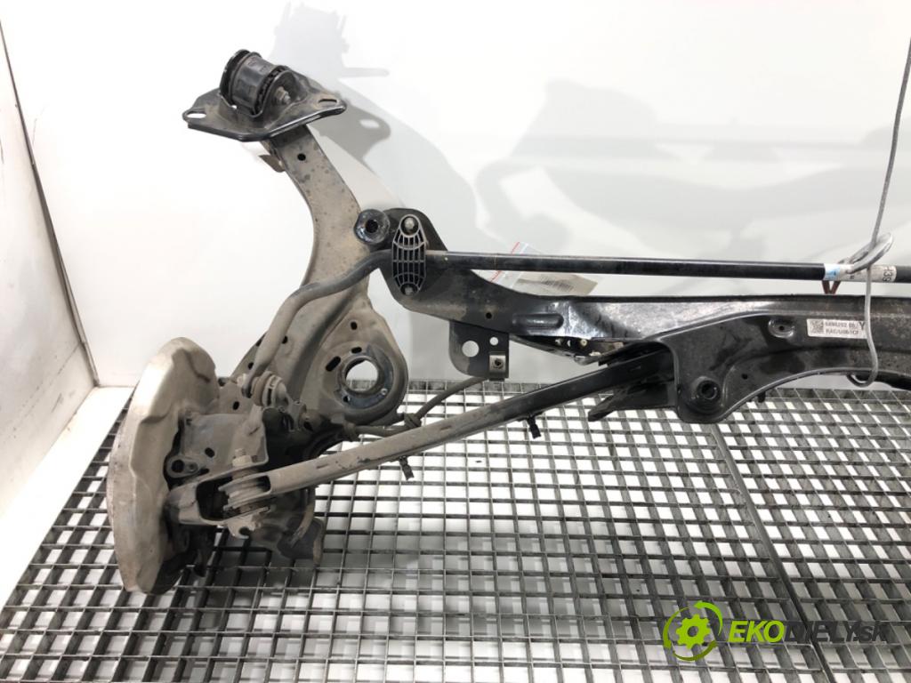 BMW X1 (U11) 2022-2025    s-drive 2.0i 115kW [156KM] BENZYNA  výztuha zadní část 6894202