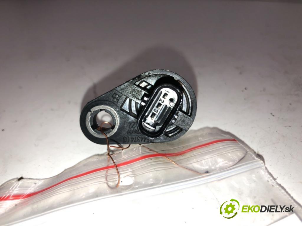 BMW X1 (U11) 2022-2025    s-drive 2.0i 115kW [156KM] BENZYNA  snímač pozice vačkového hřídele 8644374 (Snímače polohy kliky, vačky)