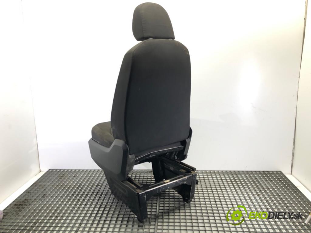 MAN TGE Autobus 2017 - 2022    2.0 TDI 130 kW [177 KM] olej napędowy 2017 - 2022  Sedadlo ľavy predný