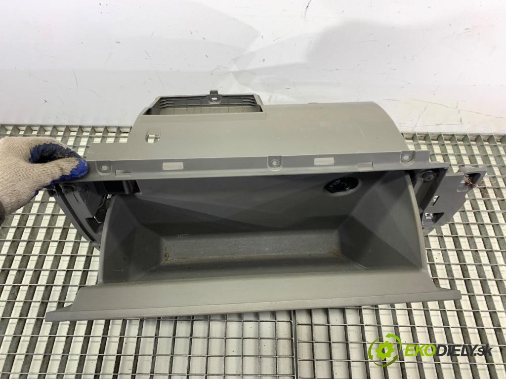 MAN TGE Autobus 2017 - 2022    2.0 TDI 130 kW [177 KM] olej napędowy 2017 - 2022  Priehradka, kastlík spolujazdca 7C1857264 (Priehradky, kastlíky)