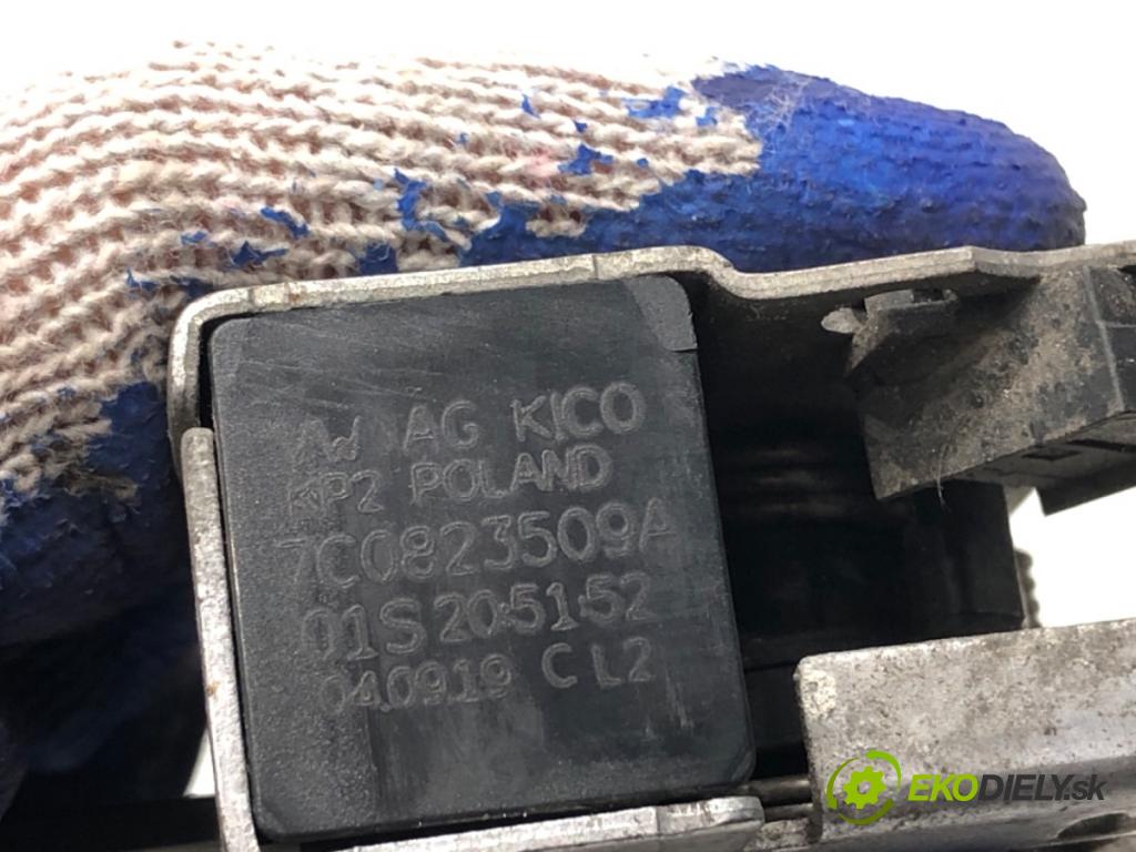MAN TGE Autobus 2017 - 2022    2.0 TDI 130 kW [177 KM] olej napędowy 2017 - 2022  zámok kapoty přední část 7C0823509A