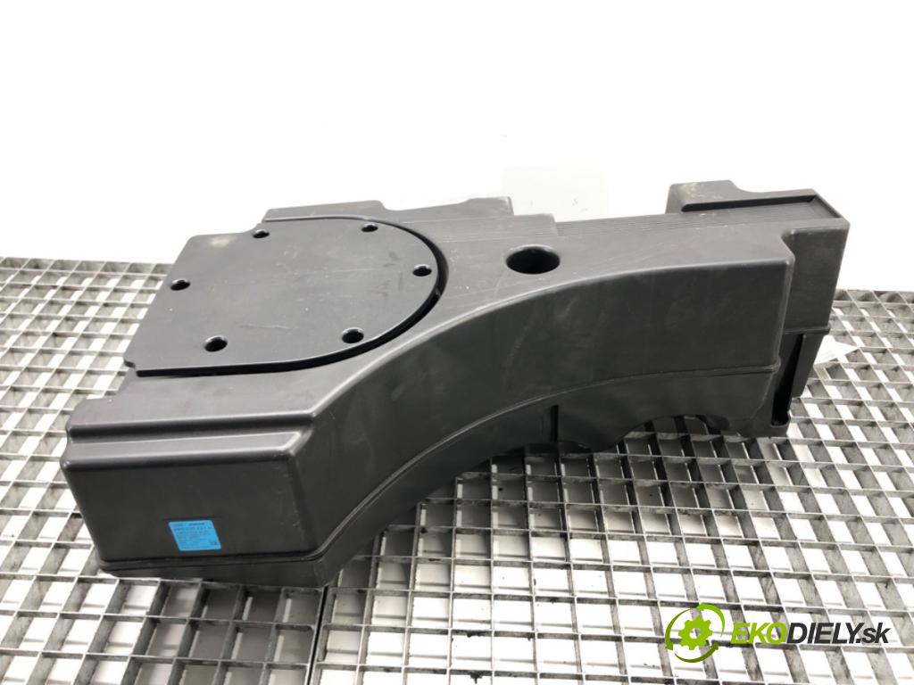 AUDI Q7 (4MB, 4MG) 2015 - 2022    3.0 TDI quattro 200 kW [272 KM] olej napędowy 2015 - 2019  subwoofer 4M0035621A (Audio zariadenia)