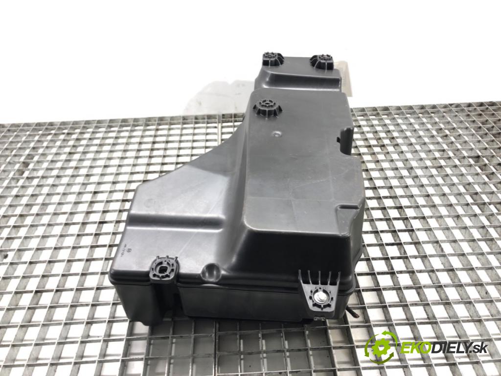 AUDI Q7 (4MB, 4MG) 2015 - 2022    3.0 TDI quattro 200 kW [272 KM] olej napędowy 2015 - 2019  subwoofer 4M0035621A (Audio zariadenia)