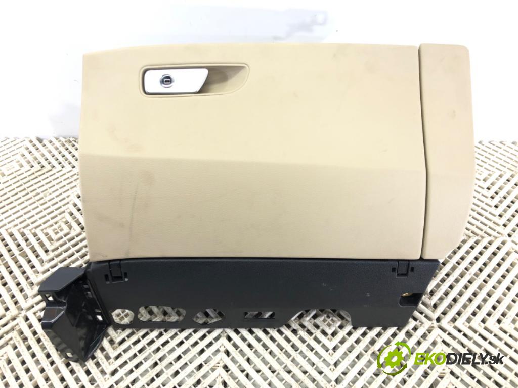 AUDI Q7 (4MB, 4MG) 2015 - 2022    3.0 TDI quattro 200 kW [272 KM] olej napędowy 2015 - 2019  Priehradka, kastlík spolujazdca 4M1857035K (Priehradky, kastlíky)