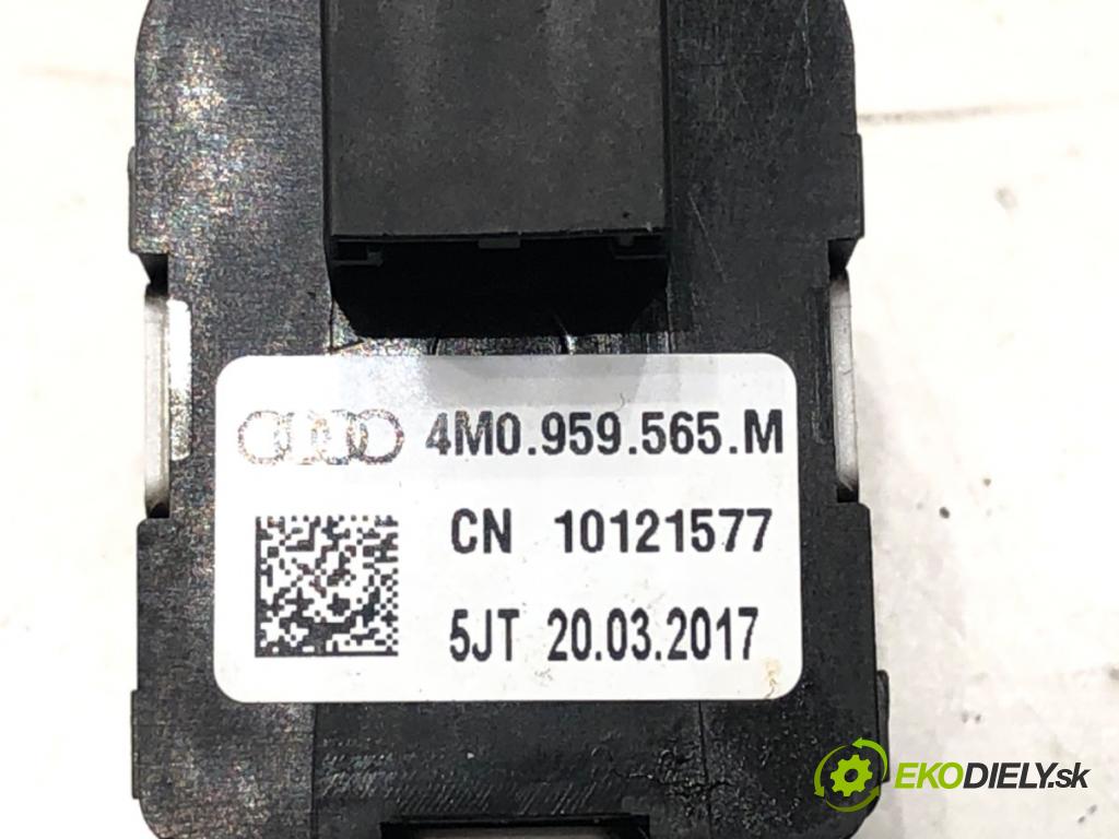 AUDI Q7 (4MB, 4MG) 2015 - 2022    3.0 TDI quattro 200 kW [272 KM] olej napędowy 2015 - 2019  Prepínač nastavenia spätných zrkadiel 4M0959565M (Prepínače, spínače, tlačidlá a ovládače kúrenia)