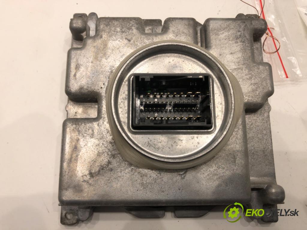 AUDI Q7 (4MB, 4MG) 2015 - 2022    3.0 TDI quattro 200 kW [272 KM] olej napędowy 2015 - 2019  Menič XENON 7PP941592CB (Riadiace jednotky xenónu)