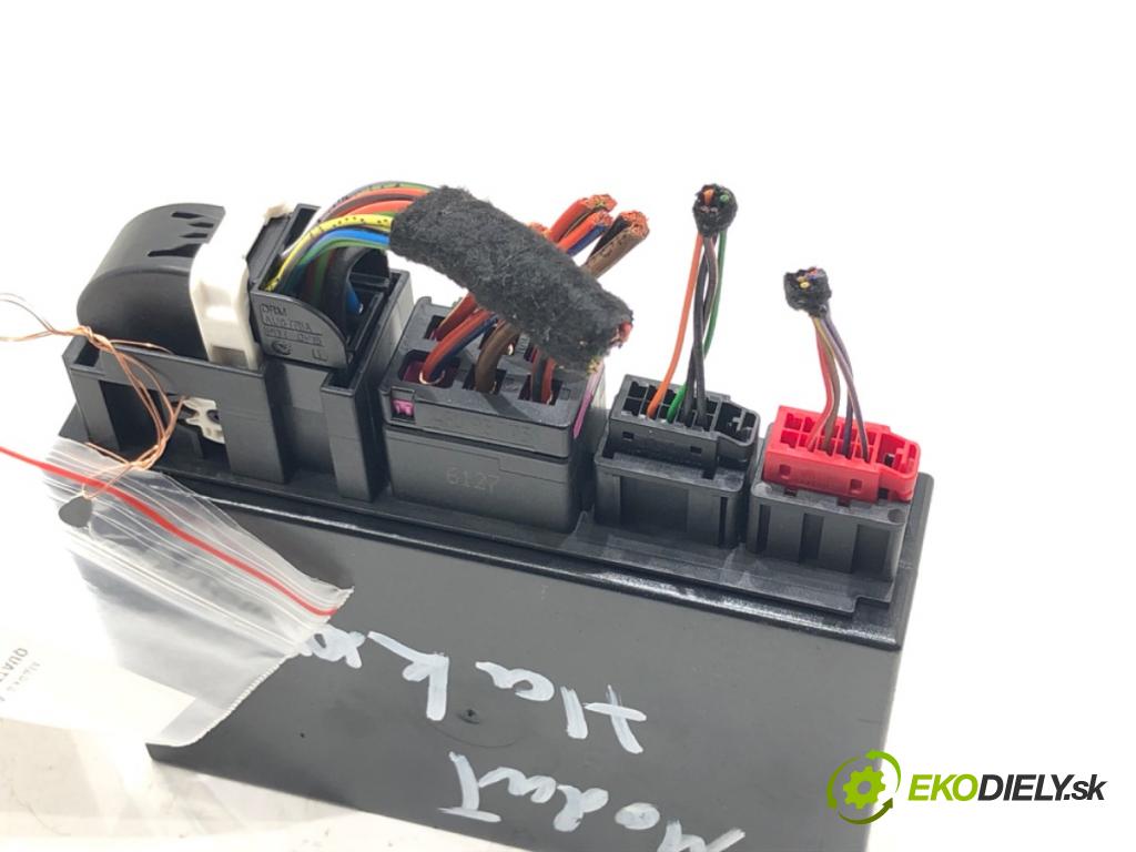 AUDI Q7 (4MB, 4MG) 2015 - 2022    3.0 TDI quattro 200 kW [272 KM] olej napędowy 2015 - 2019  Modul ťažného oka 4M0907383D (Ostatné)