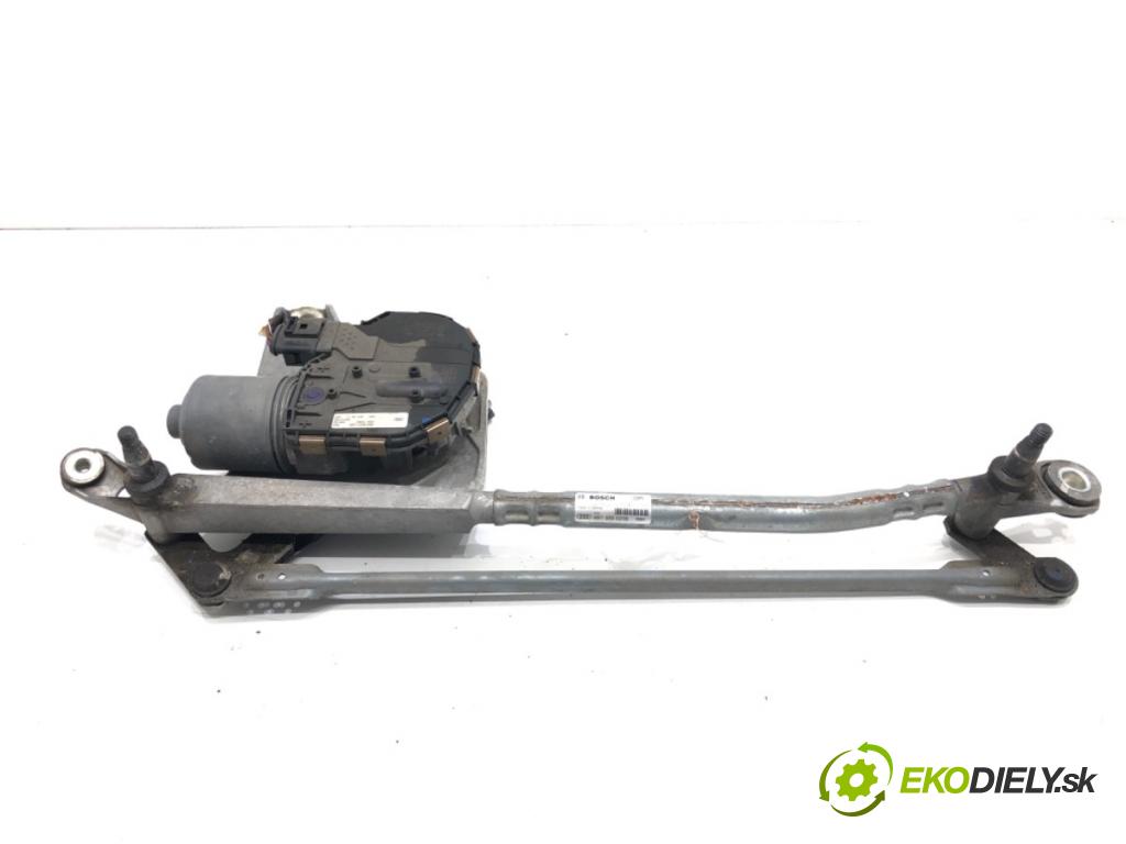 AUDI Q7 (4MB, 4MG) 2015 - 2022    3.0 TDI quattro 200 kW [272 KM] olej napędowy 2015 - 2019  Mechanizmus stieračov predný 4M1955023B (Motorčeky stieračov predné)