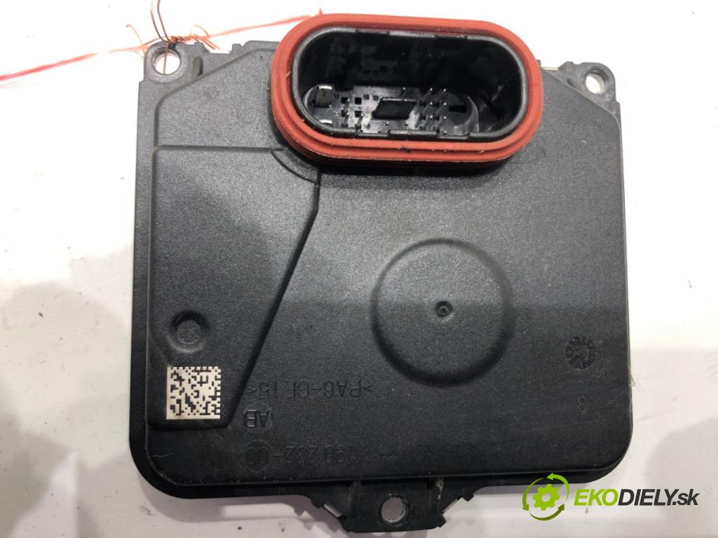 AUDI Q7 (4MB, 4MG) 2015 - 2022    3.0 TDI quattro 200 kW [272 KM] olej napędowy 2015 - 2019  Menič XENON 4M0907397AB (Riadiace jednotky xenónu)