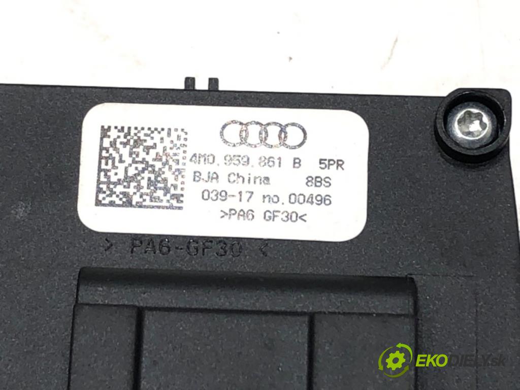 AUDI Q7 (4MB, 4MG) 2015 - 2022    3.0 TDI quattro 200 kW [272 KM] olej napędowy 2015 - 2019  Prepínač sklápania sedačky zadných 4M0959861B