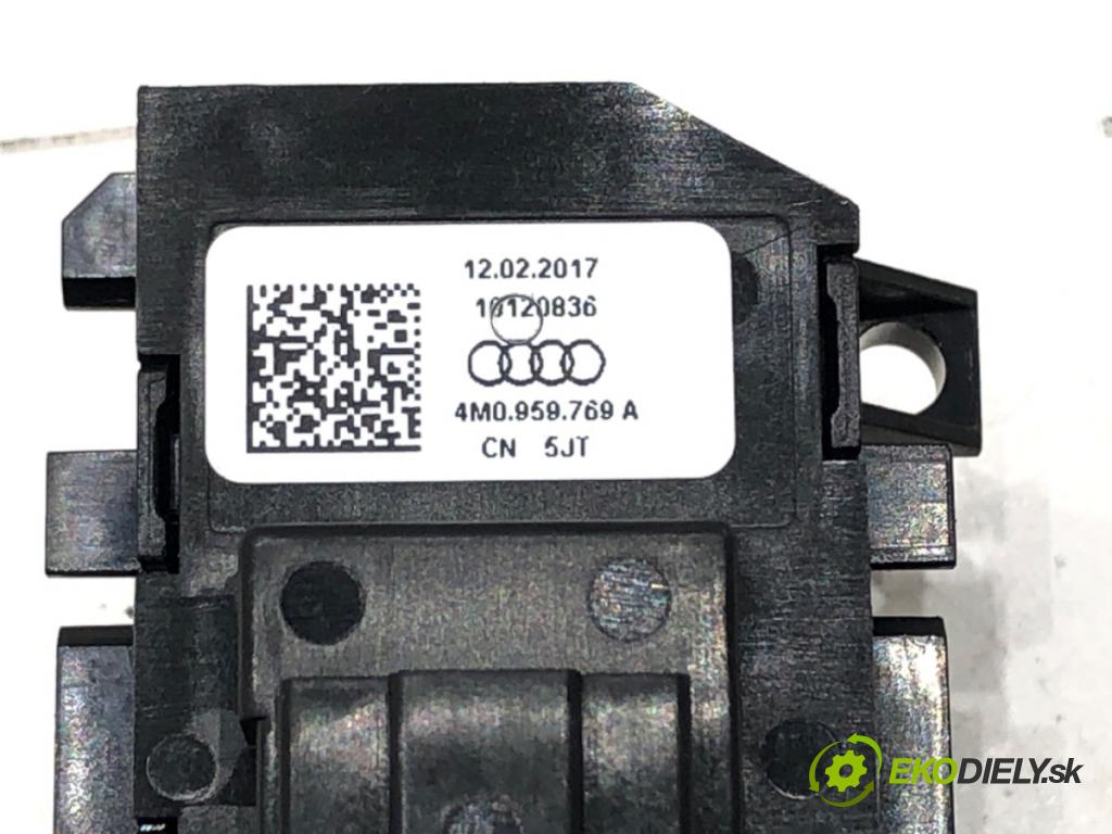 AUDI Q7 (4MB, 4MG) 2015 - 2022    3.0 TDI quattro 200 kW [272 KM] olej napędowy 2015 - 2019  Prepínač pamäte sedačky 4M0959769A