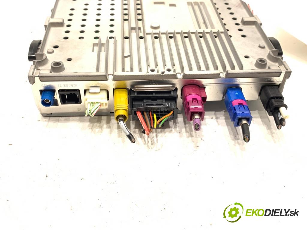 BMW X1 (U11) 2022-2025    s-drive 2.0i 115kW [156KM] BENZYNA  RADIO Navigácia 5A8E7A3 MGU21A (Audio zariadenia)