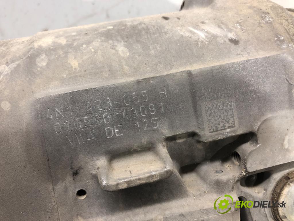 AUDI A8 D5 (4N2, 4N8) 2017 - 2022    60 TFSI Mild Hybrid quattro 338 kW [460 KM] Hybryda silnik benzynowy / elektryczny 2018 - 2022  riadenie 4N1423055H (Riadenia)