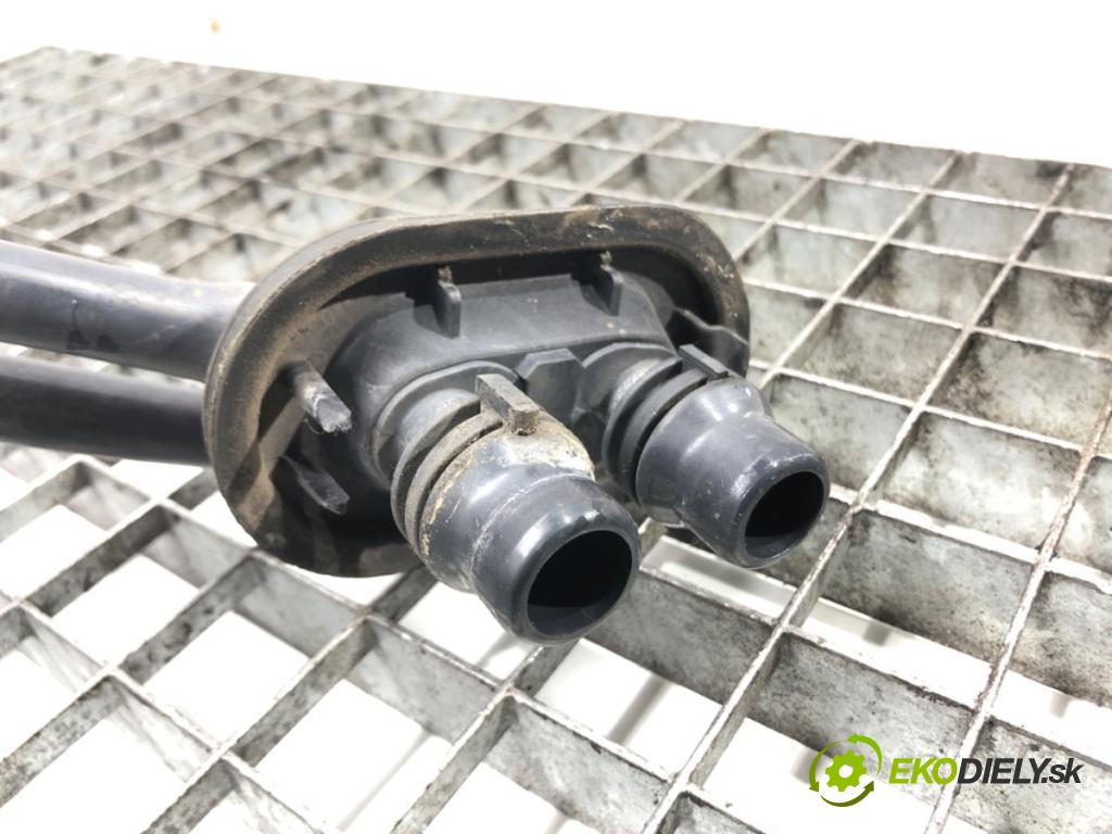 AUDI A8 D5 (4N2, 4N8) 2017 - 2022    60 TFSI Mild Hybrid quattro 338 kW [460 KM] Hybryda silnik benzynowy / elektryczny 2018 - 2022  kable rúrky vody 4N0121050E