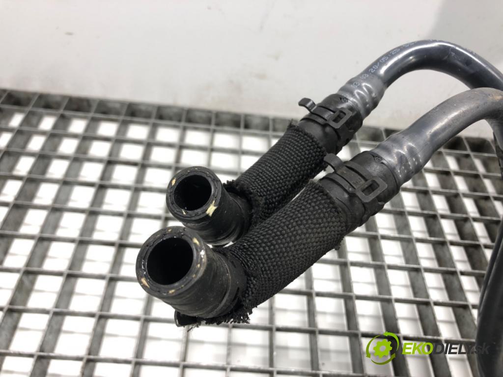 AUDI A8 D5 (4N2, 4N8) 2017 - 2022    60 TFSI Mild Hybrid quattro 338 kW [460 KM] Hybryda silnik benzynowy / elektryczny 2018 - 2022  kable rúrky vody 4N0121050E