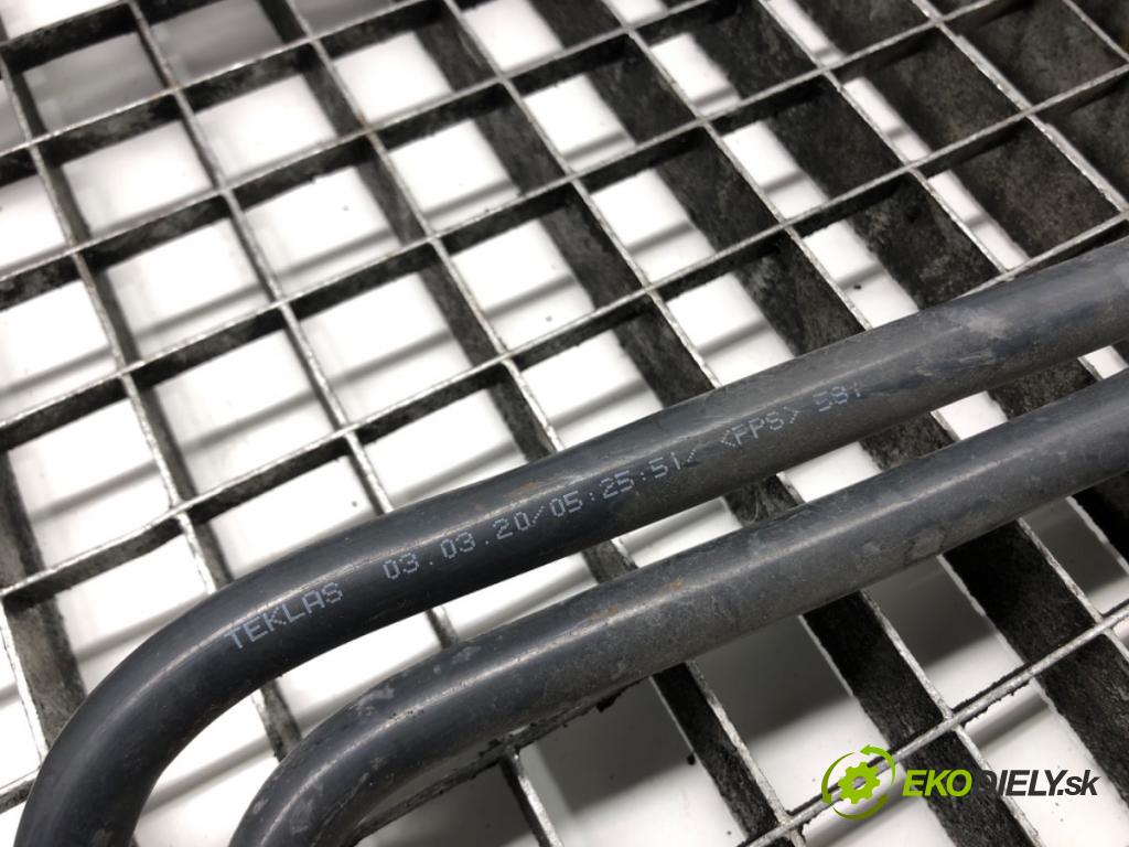 AUDI A8 D5 (4N2, 4N8) 2017 - 2022    60 TFSI Mild Hybrid quattro 338 kW [460 KM] Hybryda silnik benzynowy / elektryczny 2018 - 2022  kable rúrky vody 4N0121050E