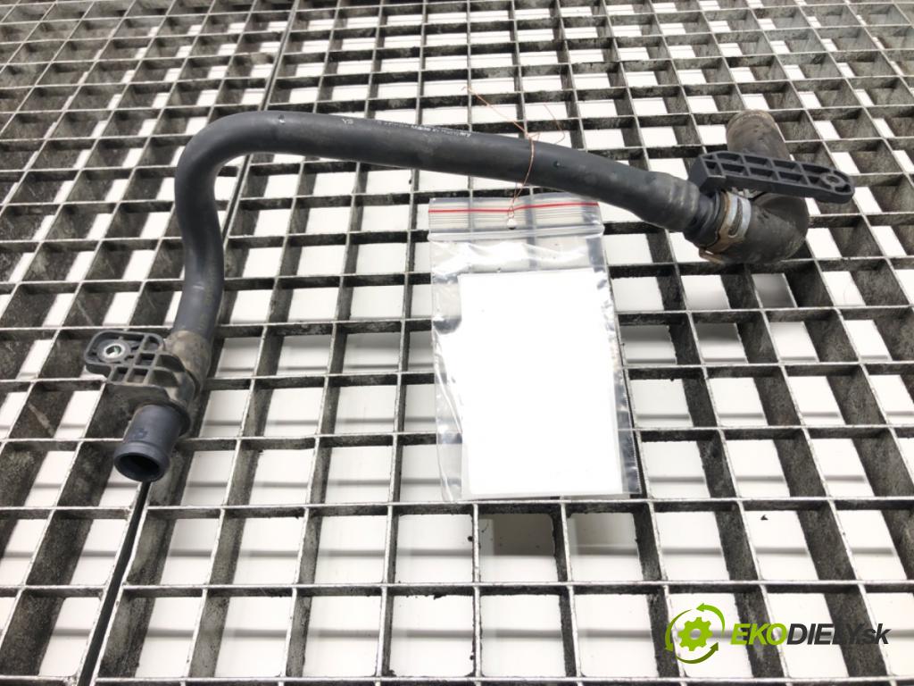 AUDI A8 D5 (4N2, 4N8) 2017 - 2022    60 TFSI Mild Hybrid quattro 338 kW [460 KM] Hybryda silnik benzynowy / elektryczny 2018 - 2022  Rúra vody 4N0819377BD