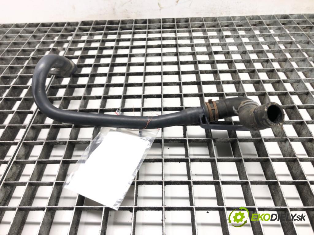 AUDI A8 D5 (4N2, 4N8) 2017 - 2022    60 TFSI Mild Hybrid quattro 338 kW [460 KM] Hybryda silnik benzynowy / elektryczny 2018 - 2022  Rúra vody 4N0819377BD