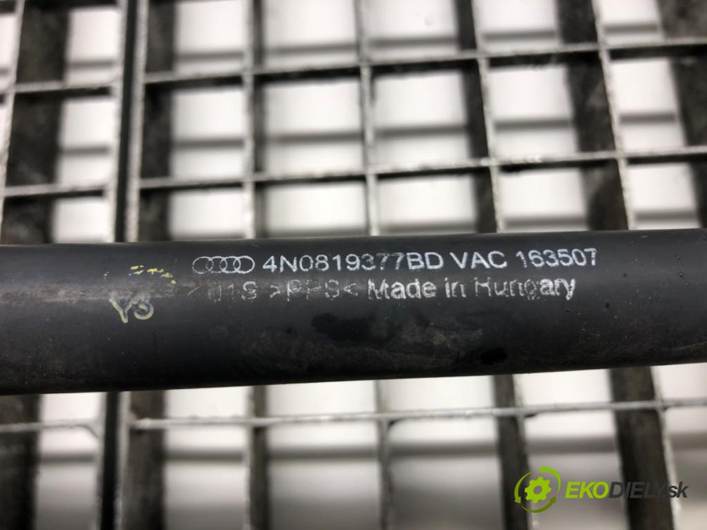 AUDI A8 D5 (4N2, 4N8) 2017 - 2022    60 TFSI Mild Hybrid quattro 338 kW [460 KM] Hybryda silnik benzynowy / elektryczny 2018 - 2022  Rúra vody 4N0819377BD