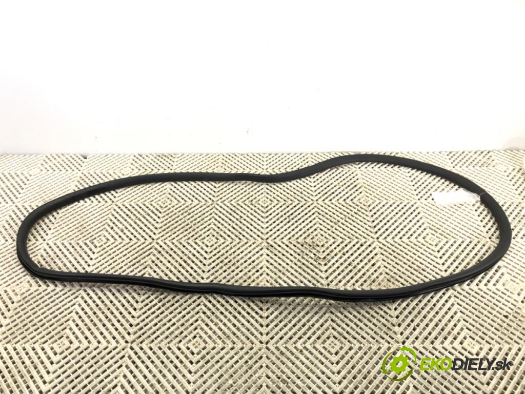 AUDI A8 D5 (4N2, 4N8) 2017 - 2022    60 TFSI Mild Hybrid quattro 338 kW [460 KM] Hybryda silnik benzynowy / elektryczny 2018 - 2022  těsnění dveře zadní část levá strana 4N4833721 (Ostatní)