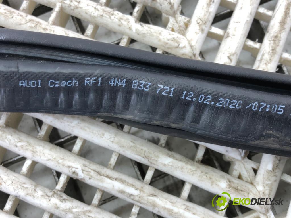 AUDI A8 D5 (4N2, 4N8) 2017 - 2022    60 TFSI Mild Hybrid quattro 338 kW [460 KM] Hybryda silnik benzynowy / elektryczny 2018 - 2022  tesnenie Dvere zad ľavá strana 4N4833721 (Ostatné)