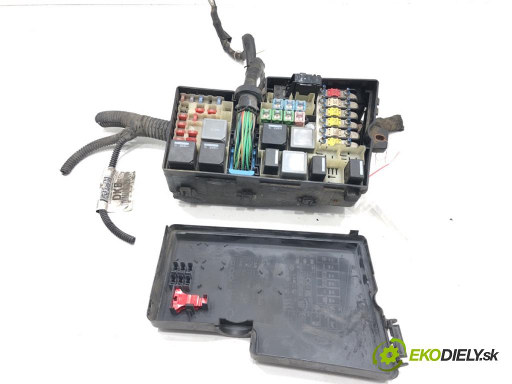 FORD FOCUS II Turnier (DA_, FFS, DS) 2004 - 2012    1.6 TDCi 80 kW [109 KM] olej napędowy 2004 - 2012  modul BSI  (Pojistkové skříňky)