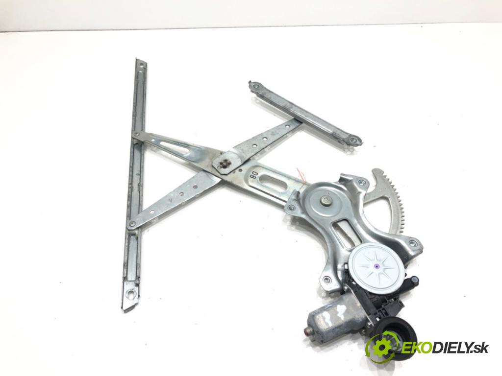 TOYOTA RAV 4 IV (_A4_) 2012 - 2022    2.5 Hybrid (AVA42_) 114 kW [155 KM] Hybryda silnik benzynowy / elektryczny 2015 - 2018  mechanismus okna pravý zadní část