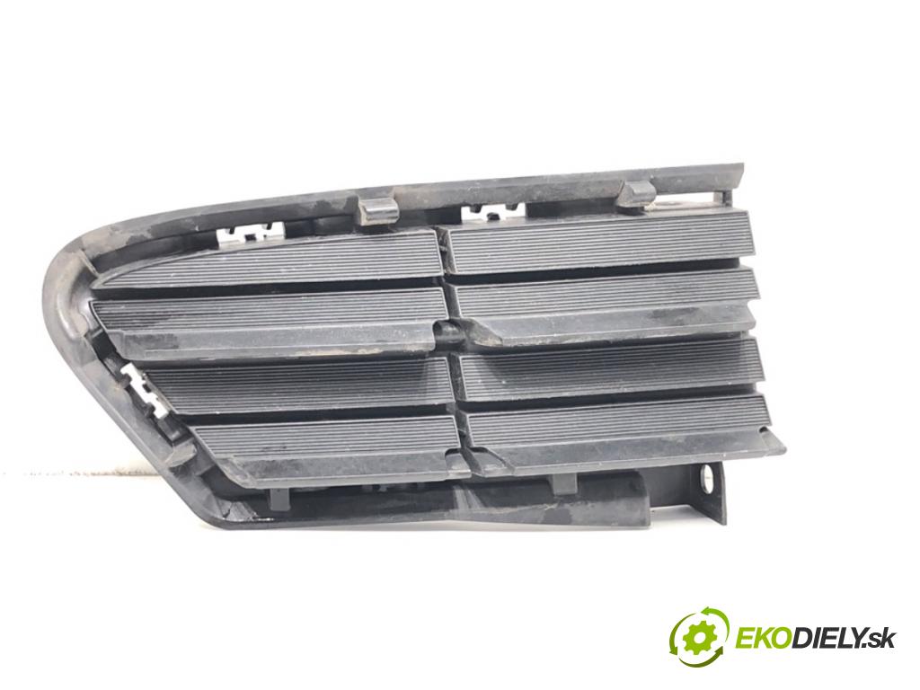 TOYOTA RAV 4 IV SUV 2017 114 kW 2.5 Hybrid (AVA42_) 2494 Mriežky nárazníka ľavy predný 53128-42080