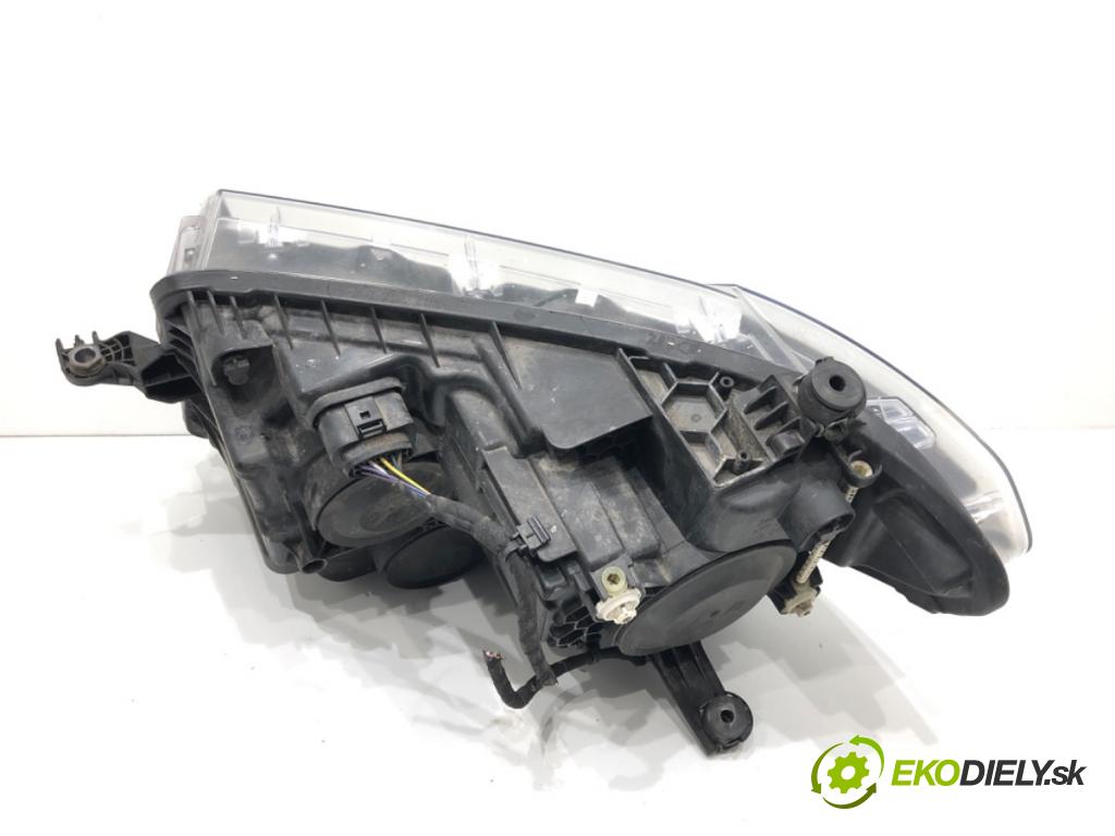 MAN TGE Autobus 2017 - 2022    2.0 TDI 130 kW [177 KM] olej napędowy 2017 - 2022  světlomet pravý přední část