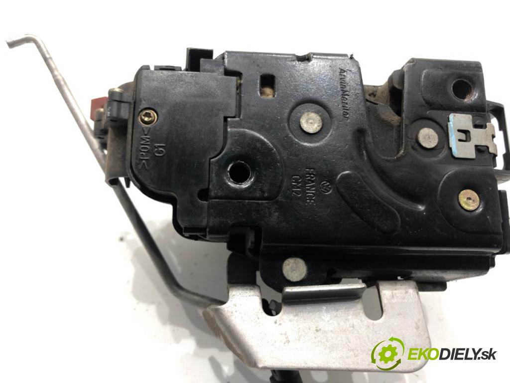 AUDI A3 (8P1) 2003 - 2013    2.0 FSI 110 kW [150 KM] benzyna 2003 - 2008  zámok dveře levý přední část 4E1837015